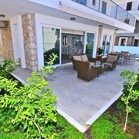 Kisla Bay 4 Bedroom 3898 Villa